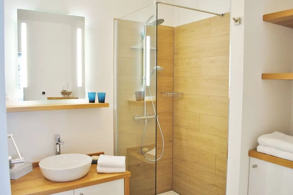236020-Salle de bain