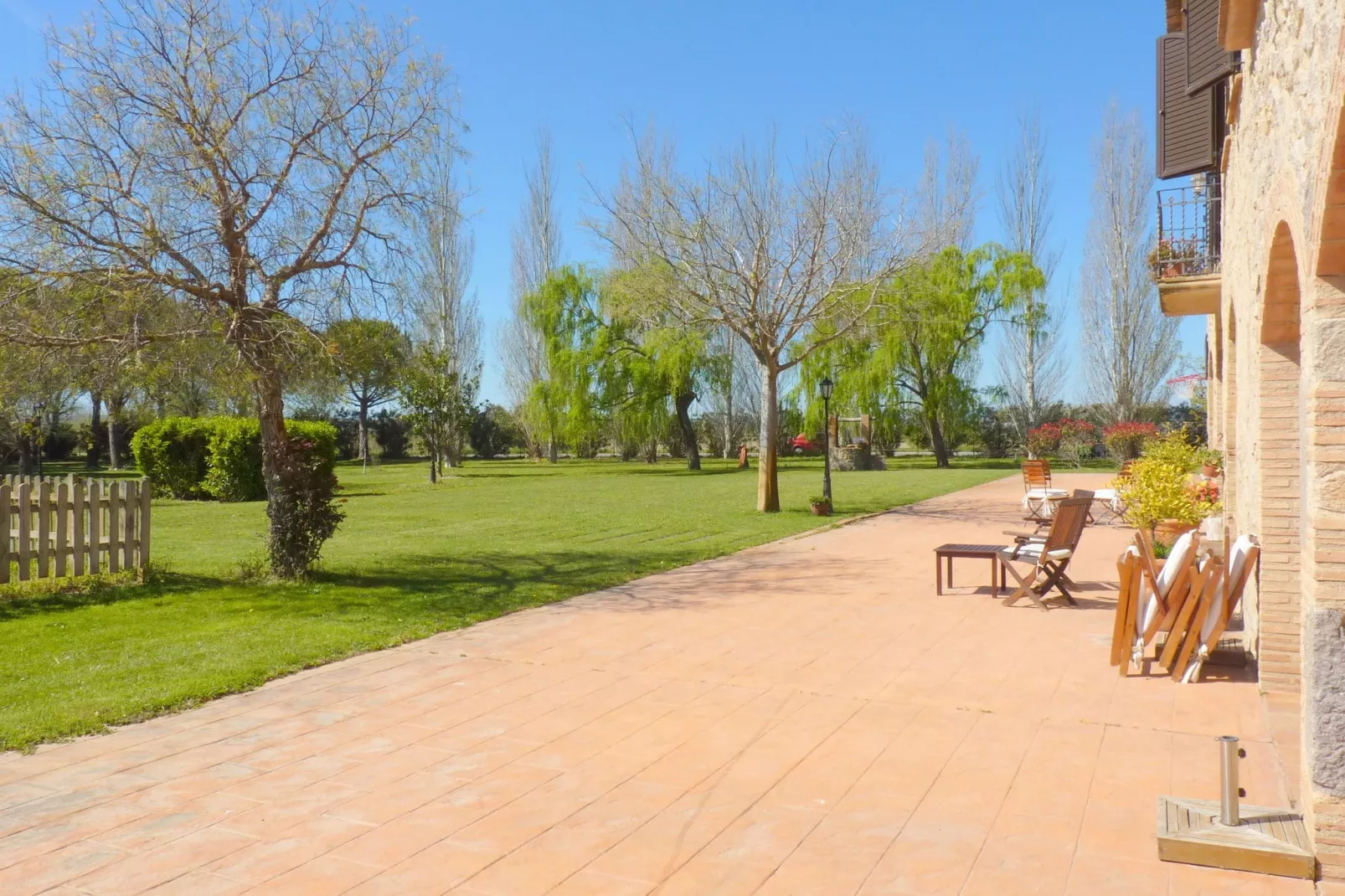 Mas Delfi-View summer