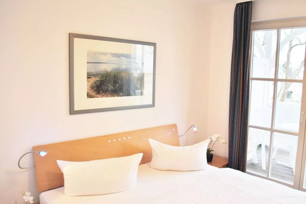 228091-Bedroom
