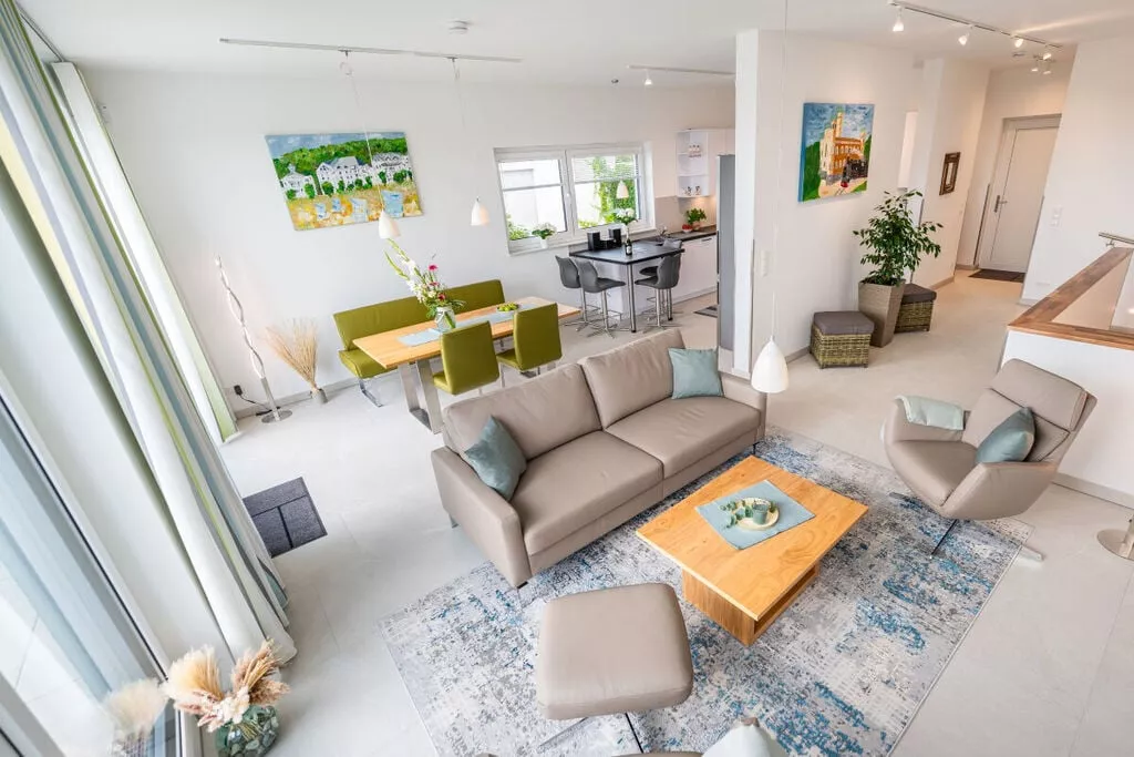 463765-Living room