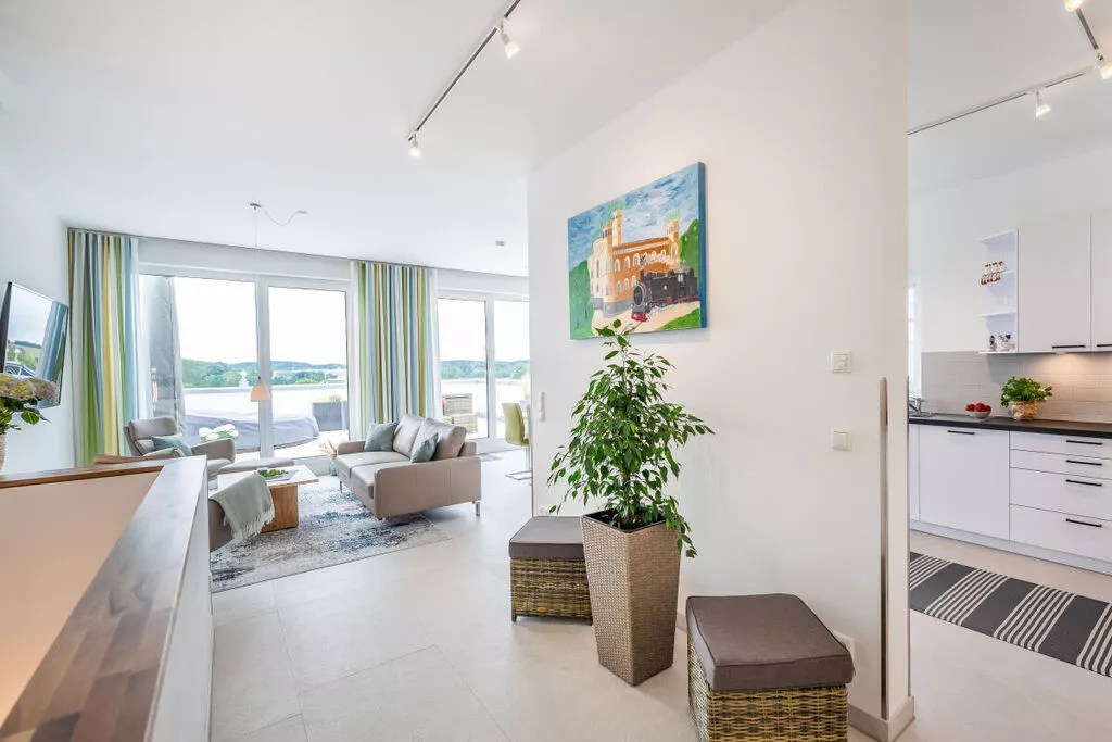 463765-Living room