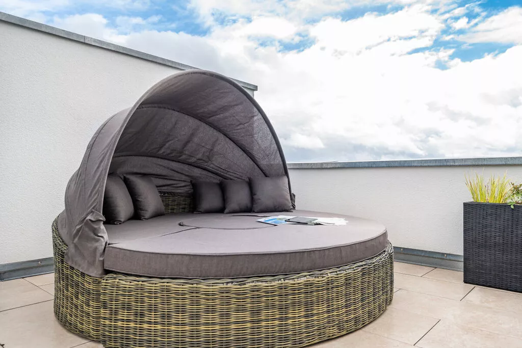 463765-Terrace balcony