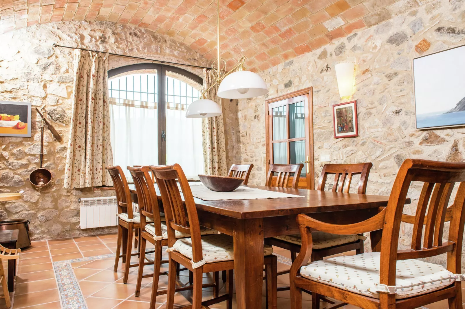 Mas Delfi-Dining room