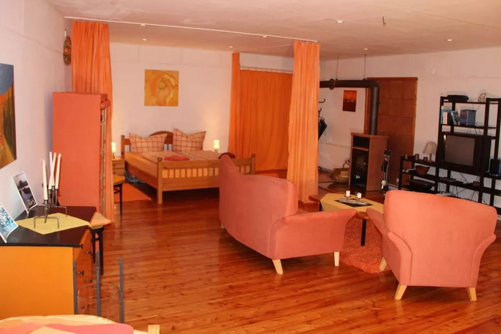 231467-Bedroom