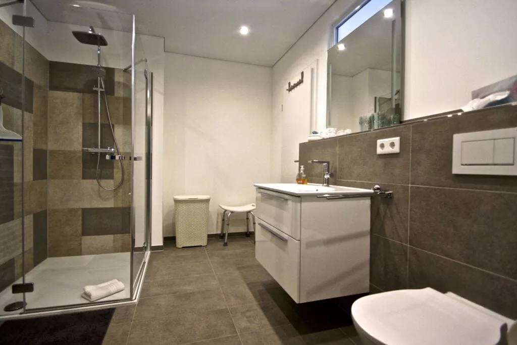 238304-Bathroom