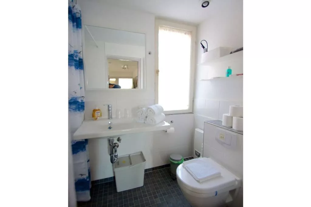 324827-Bathroom