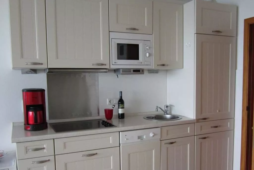 50757-Kitchen