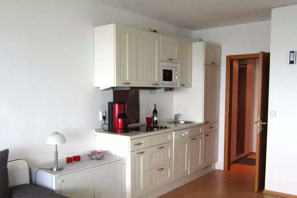 50757-Kitchen