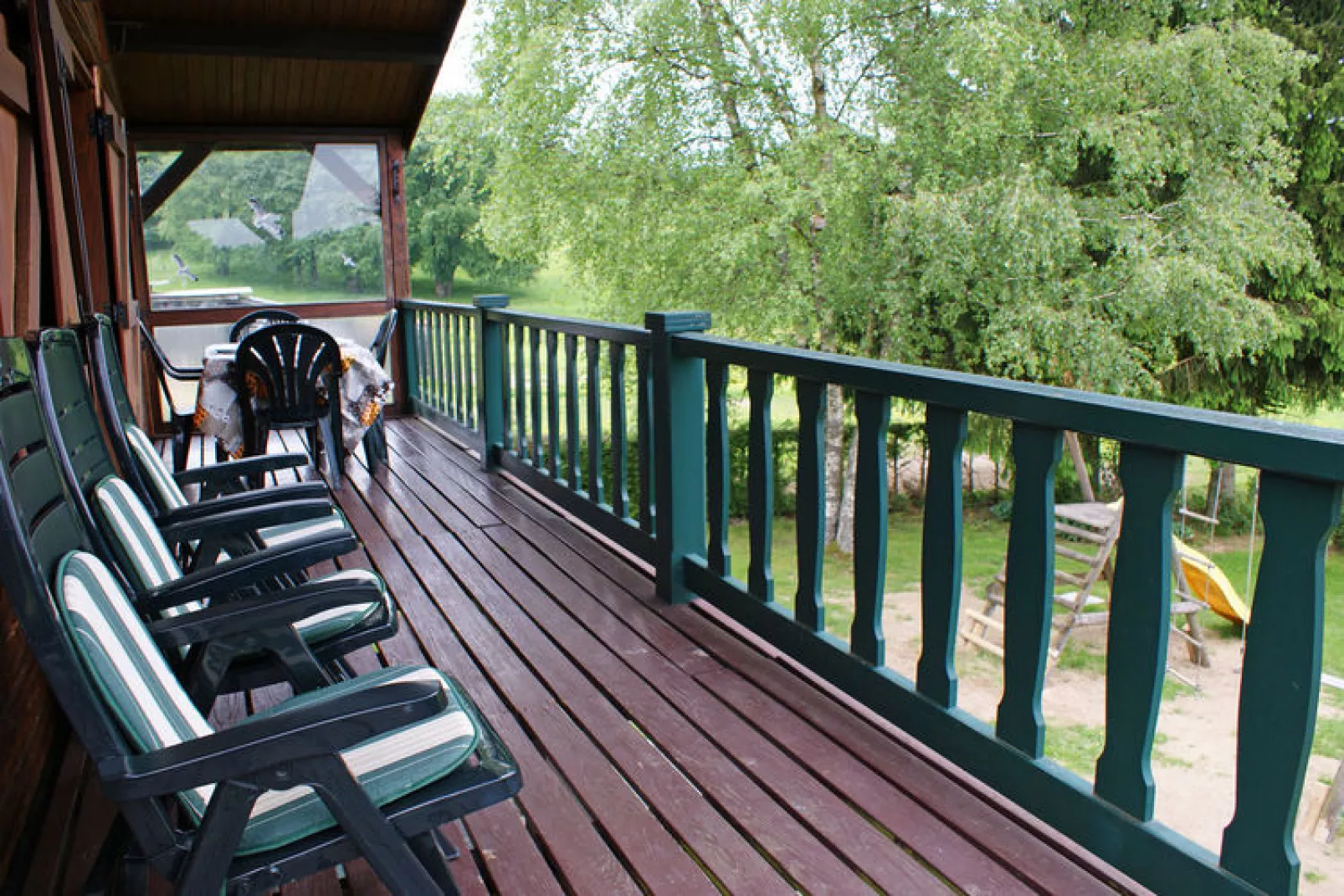 Le Chalet des Robinsons-Terrace balcony