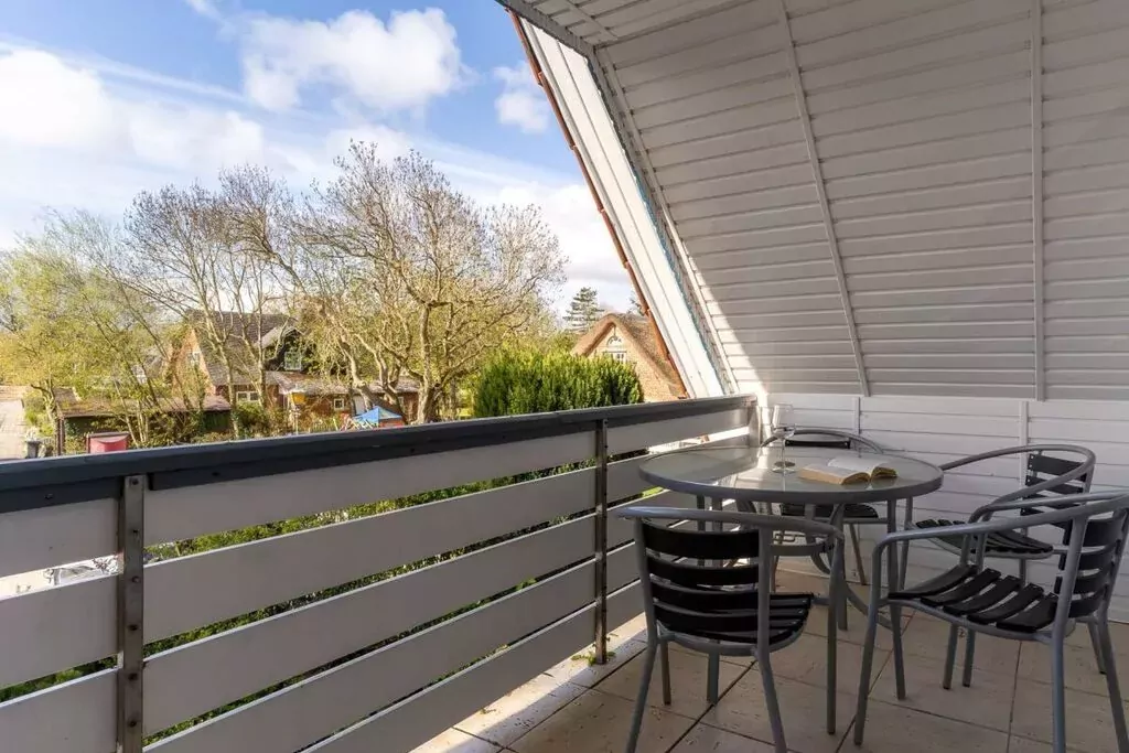 107434-Terrace balcony