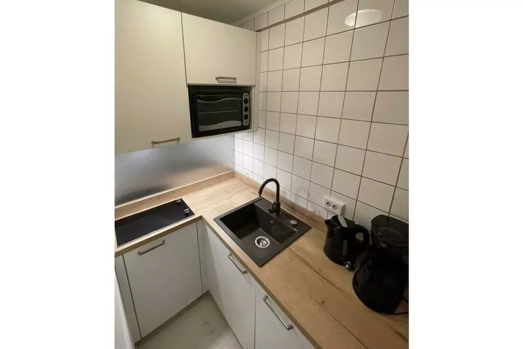 127743-Kitchen
