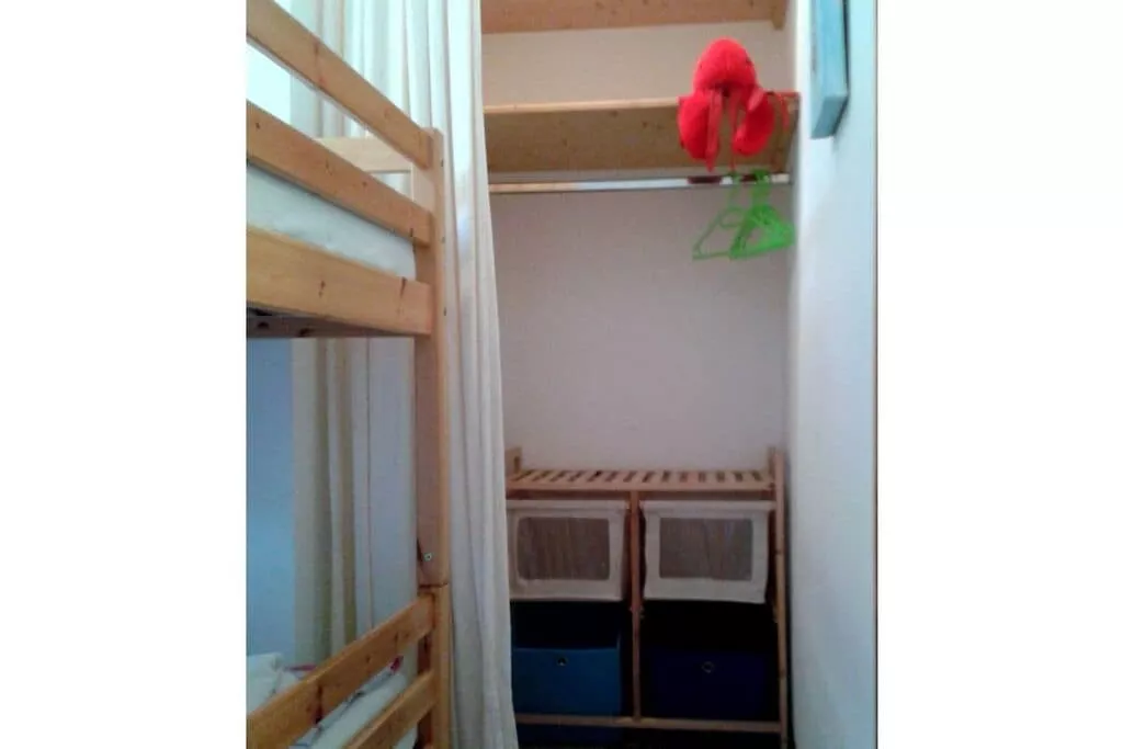 185172-Bedroom