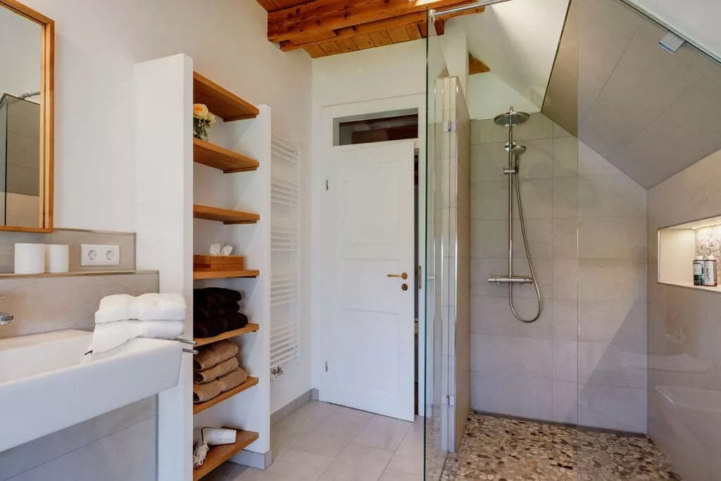 199160-Bathroom