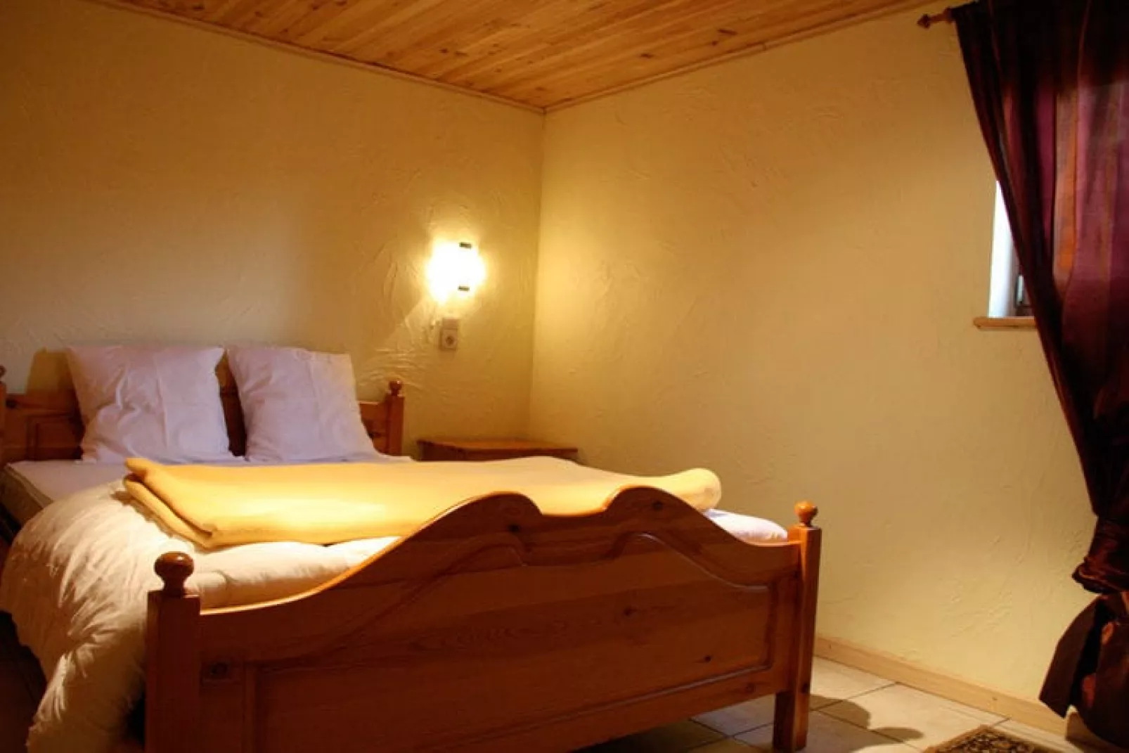 Le Chalet des Robinsons-Bedroom