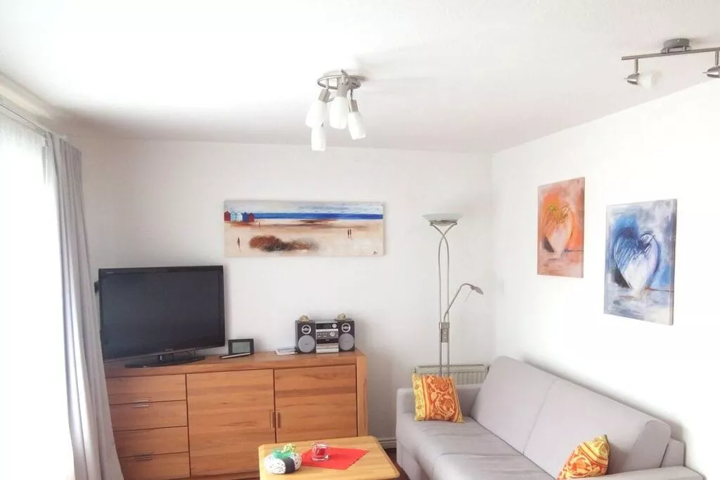 53626-Living room