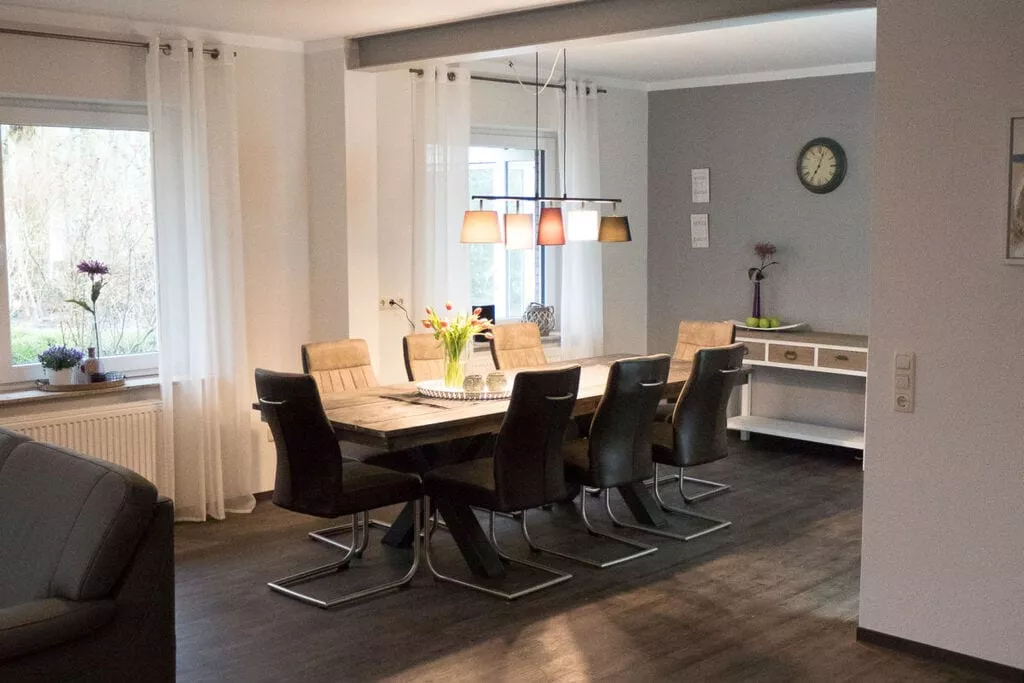 232435-Dining room