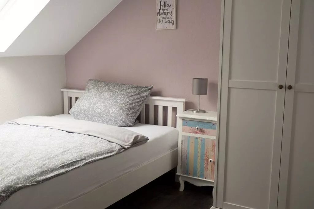 232435-Bedroom