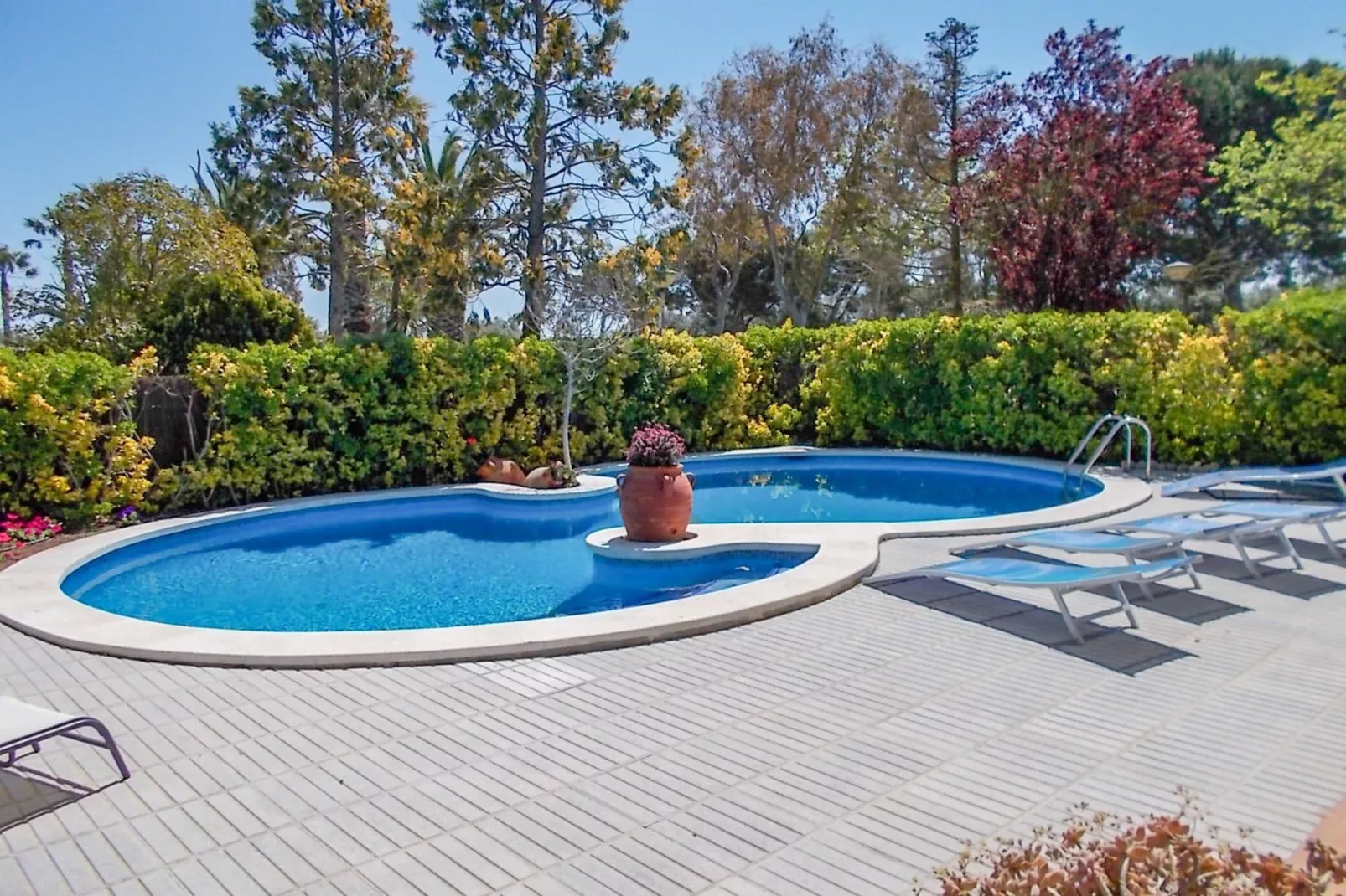 Amfora Miro-Pool