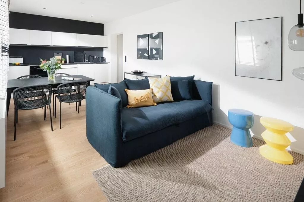 344482-Living room