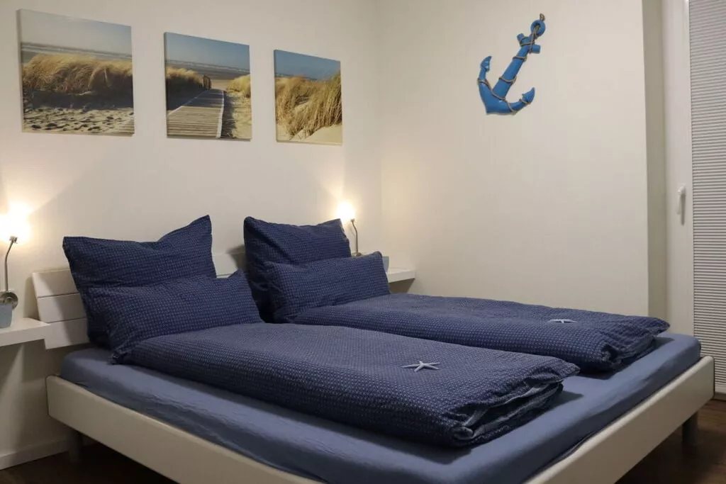 290933-Bedroom