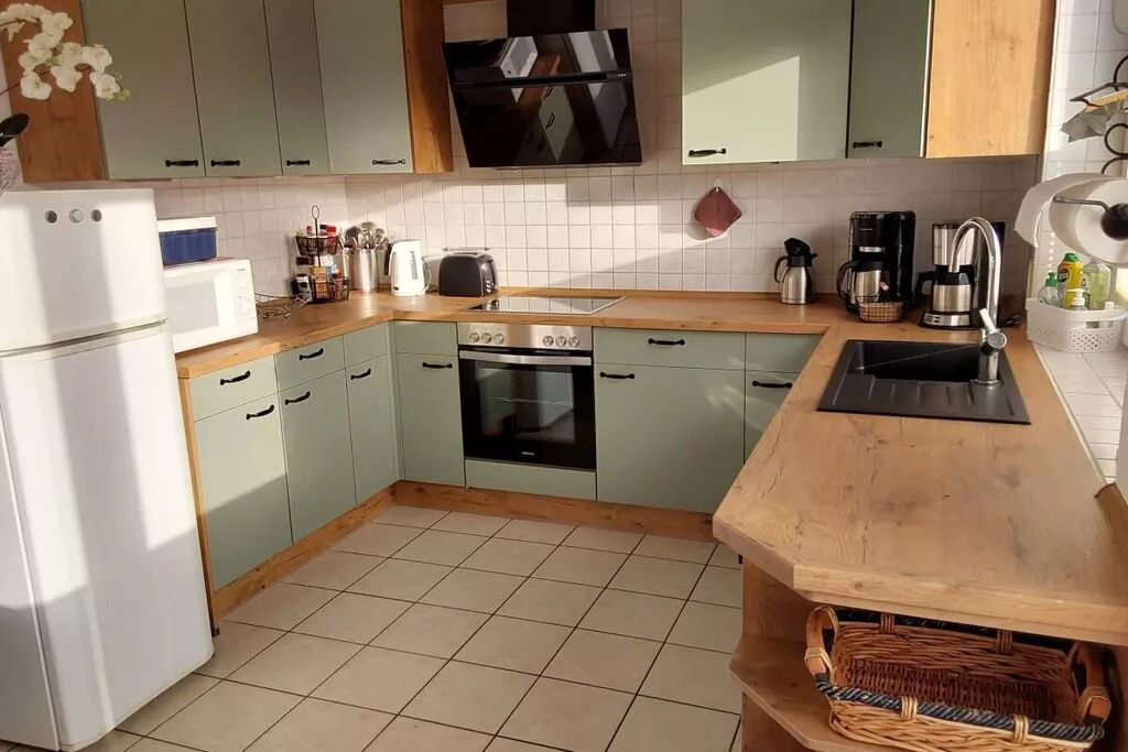 274726-Kitchen