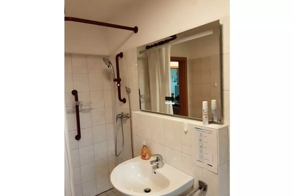 274726-Bathroom