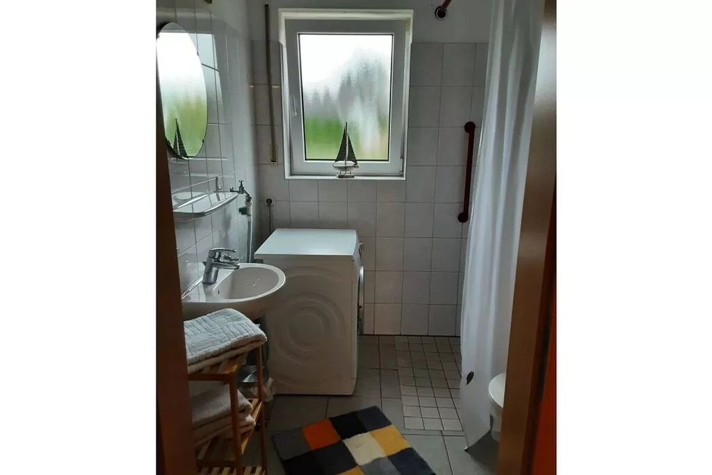 274726-Bathroom