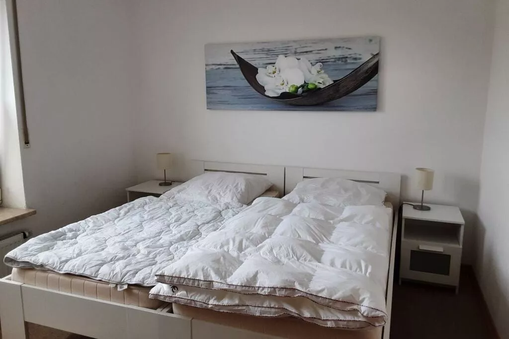 274726-Bedroom