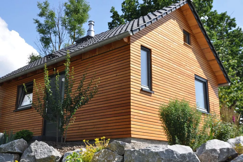 462783-Exterior summer