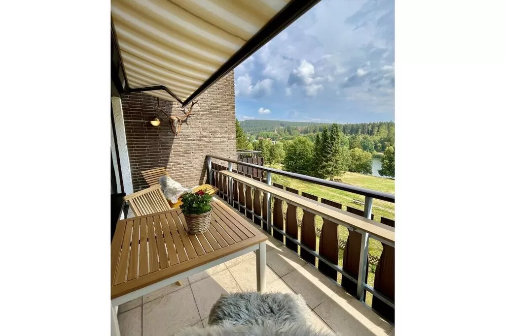 432600-Terrace balcony