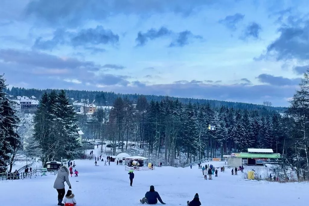 432600-Area winter 5km