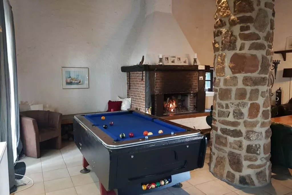 59312-Salle de loisirs