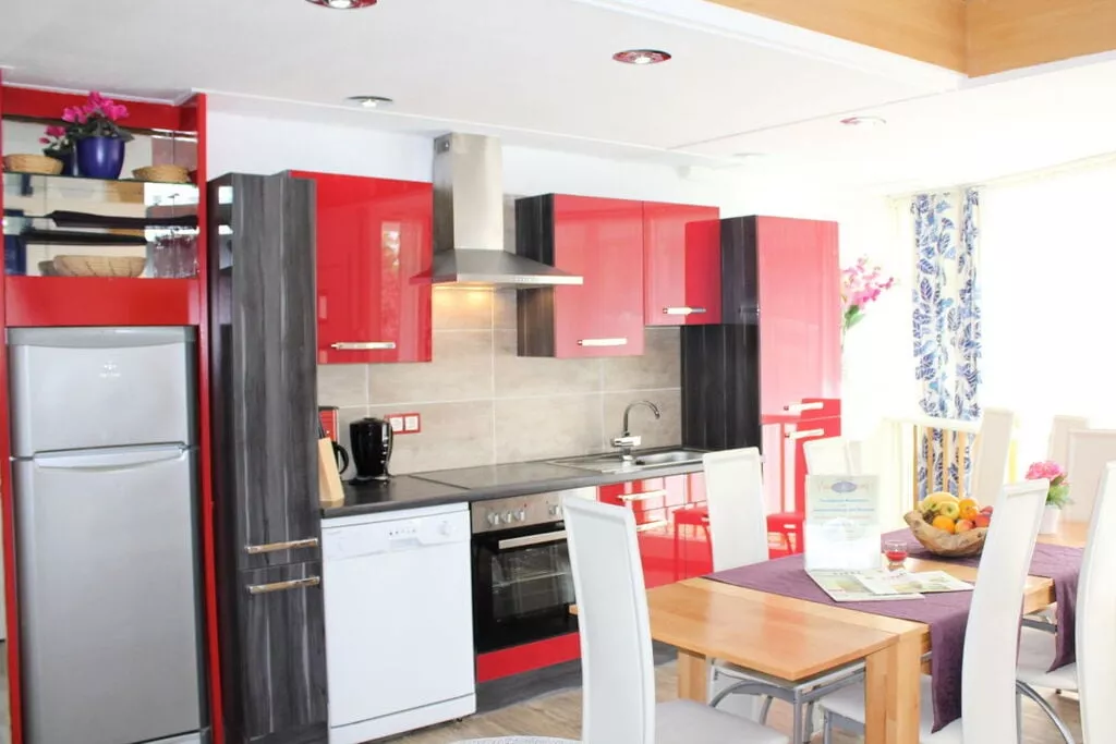 114271-Kitchen