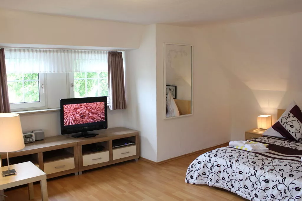 114271-Bedroom