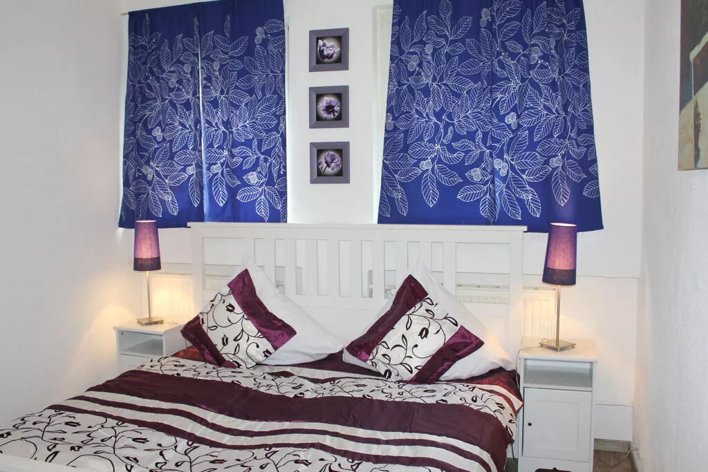 114271-Bedroom