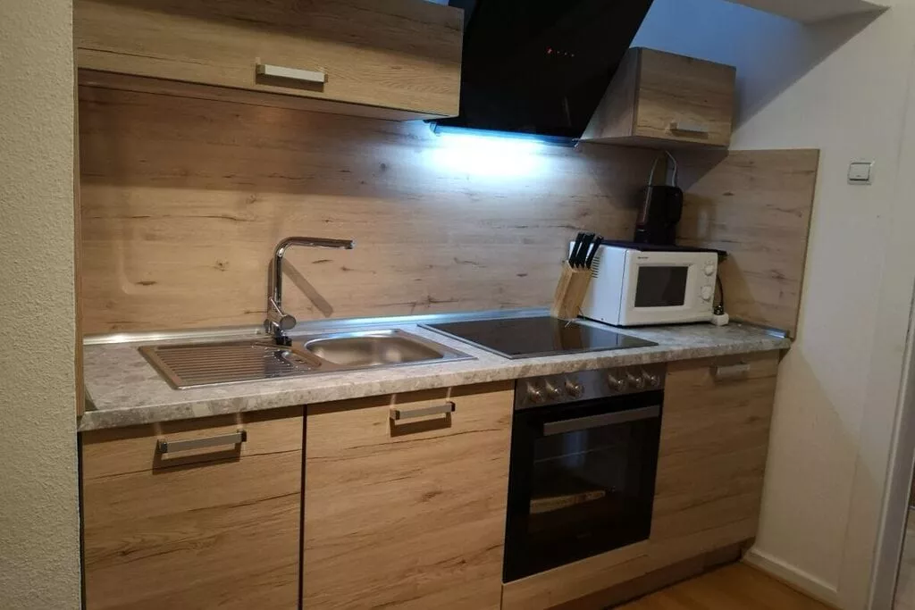 114271-Kitchen