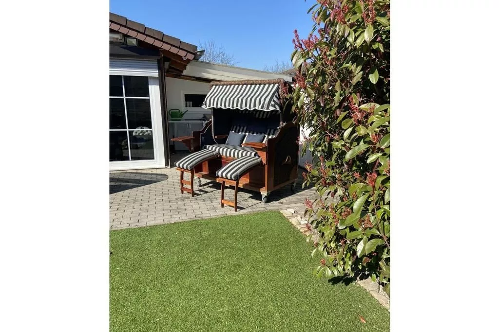 382476-Gardens summer