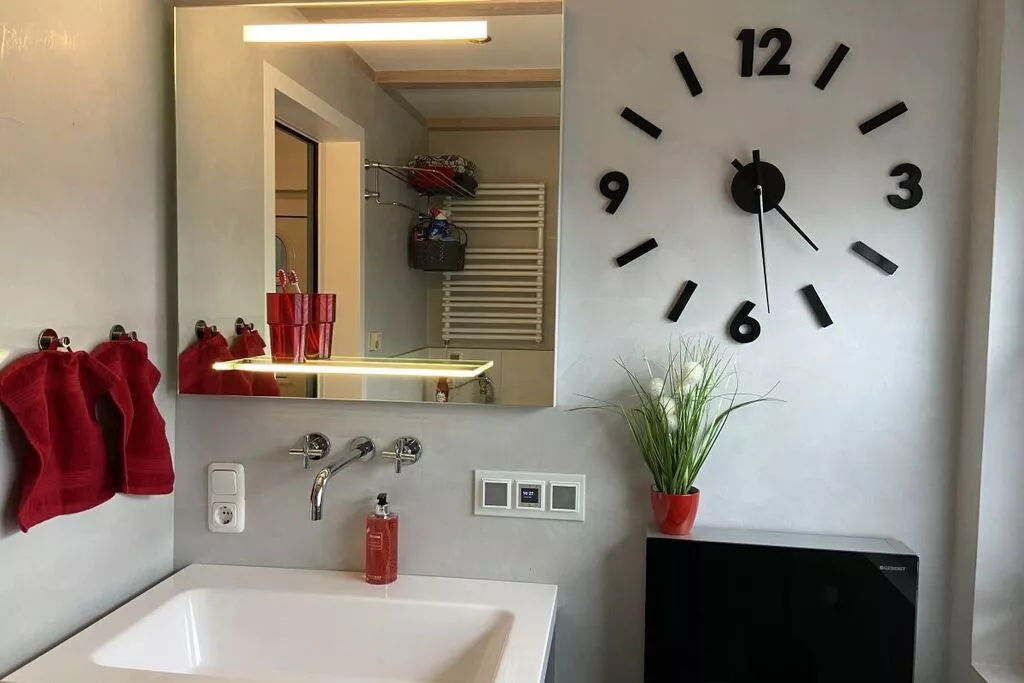 382476-Bathroom