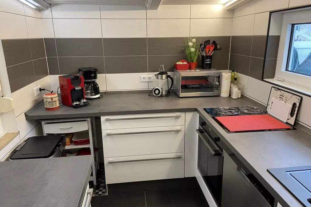 382476-Kitchen