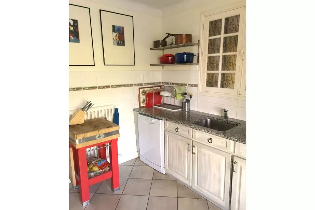 231609-Kitchen
