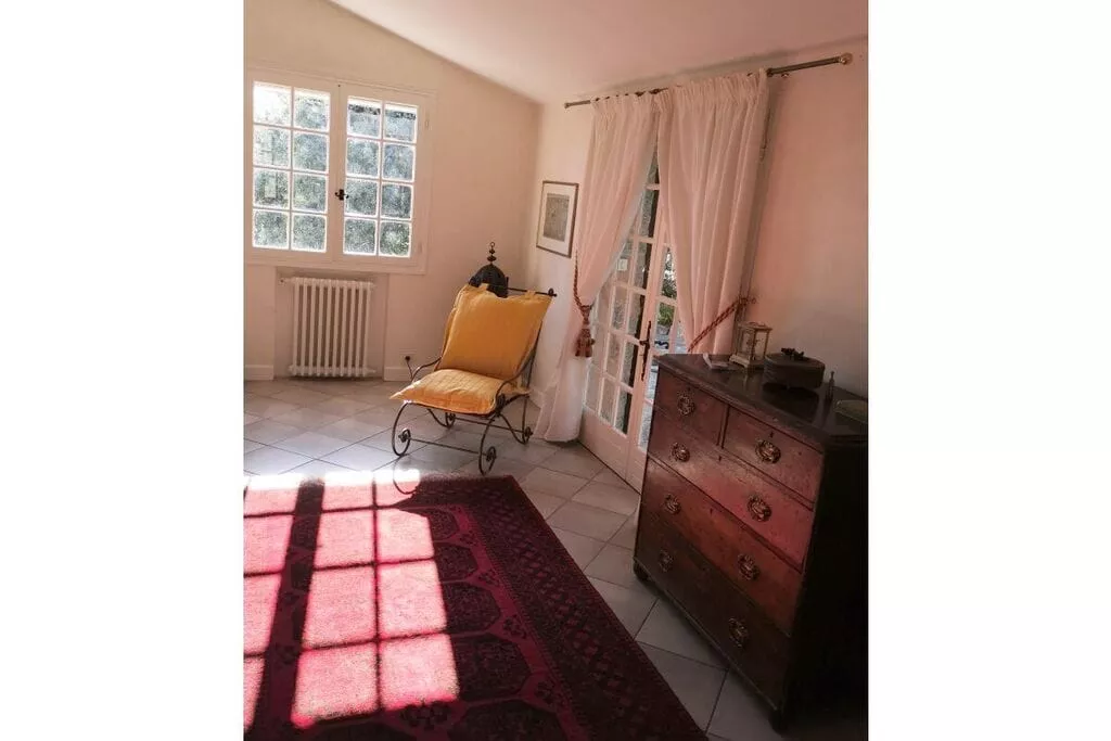 231609-Bedroom