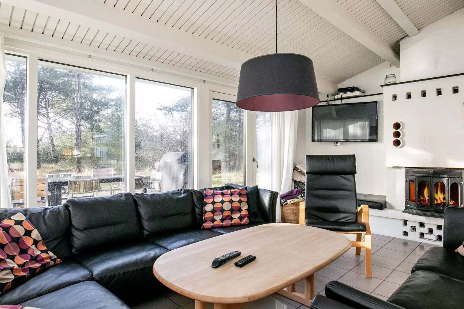 16 person holiday home in Humble-Indoor