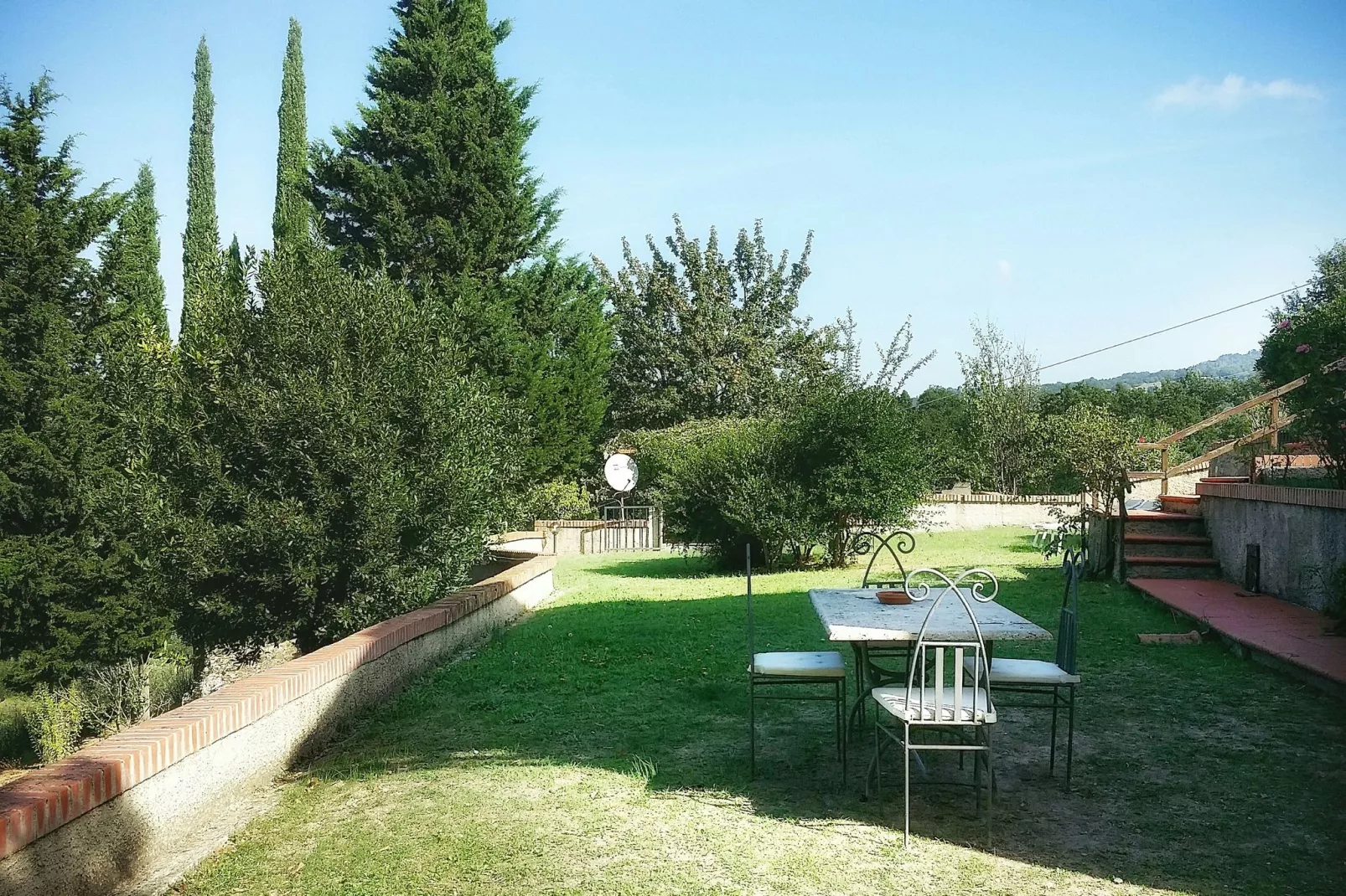 Villa Ribattolino-Gardens summer