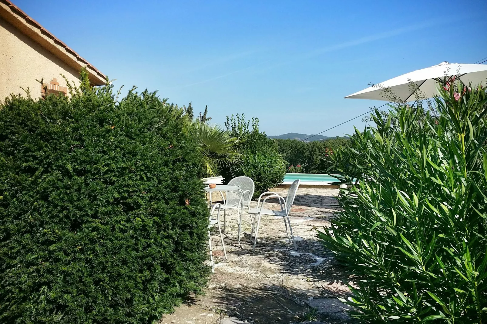 Villa Ribattolino-Gardens summer