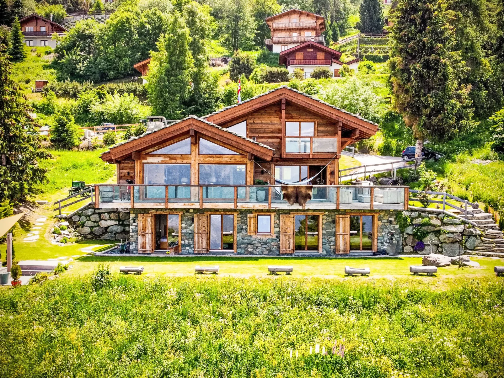 Chalet Gerritsen-Draußen