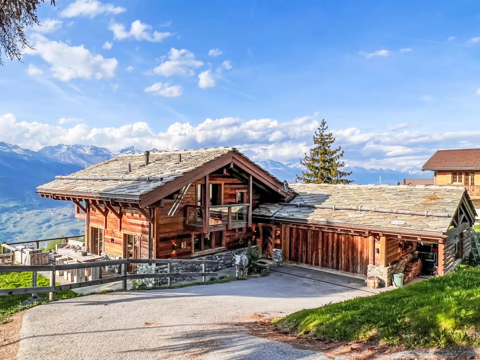 Chalet Gerritsen-Draußen