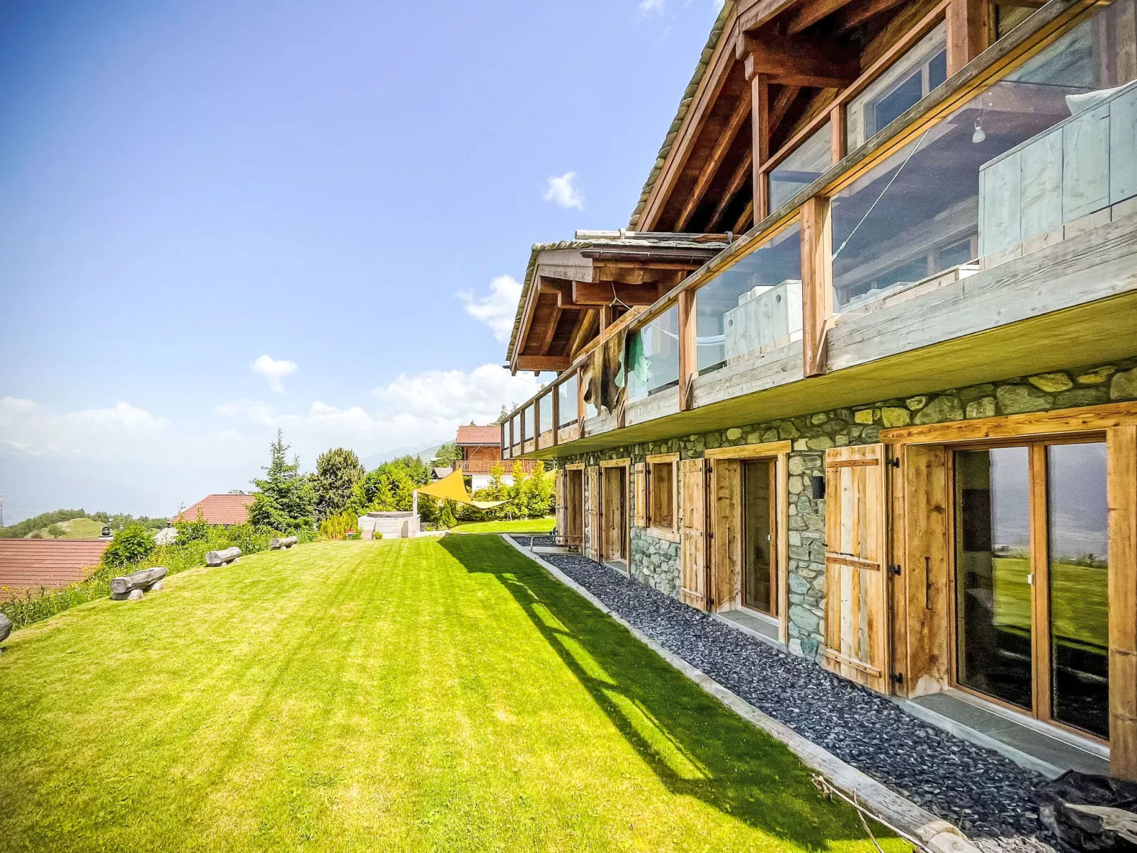 Chalet Gerritsen-Draußen