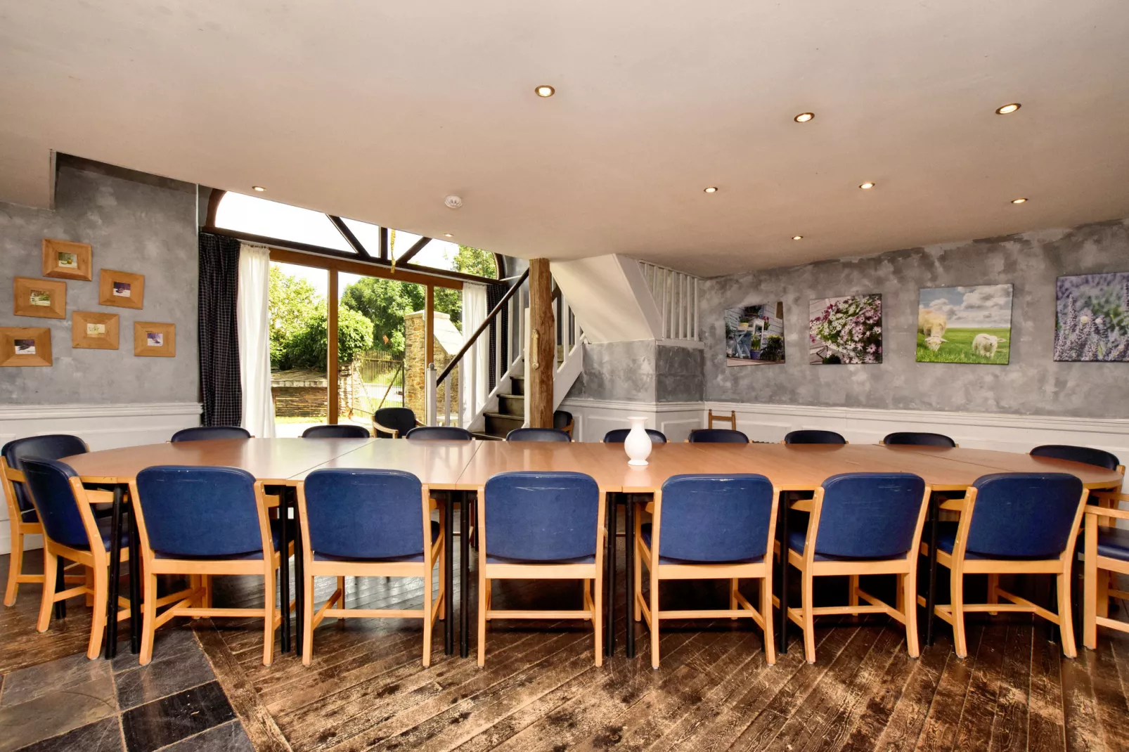 Le Muretin-Dining room