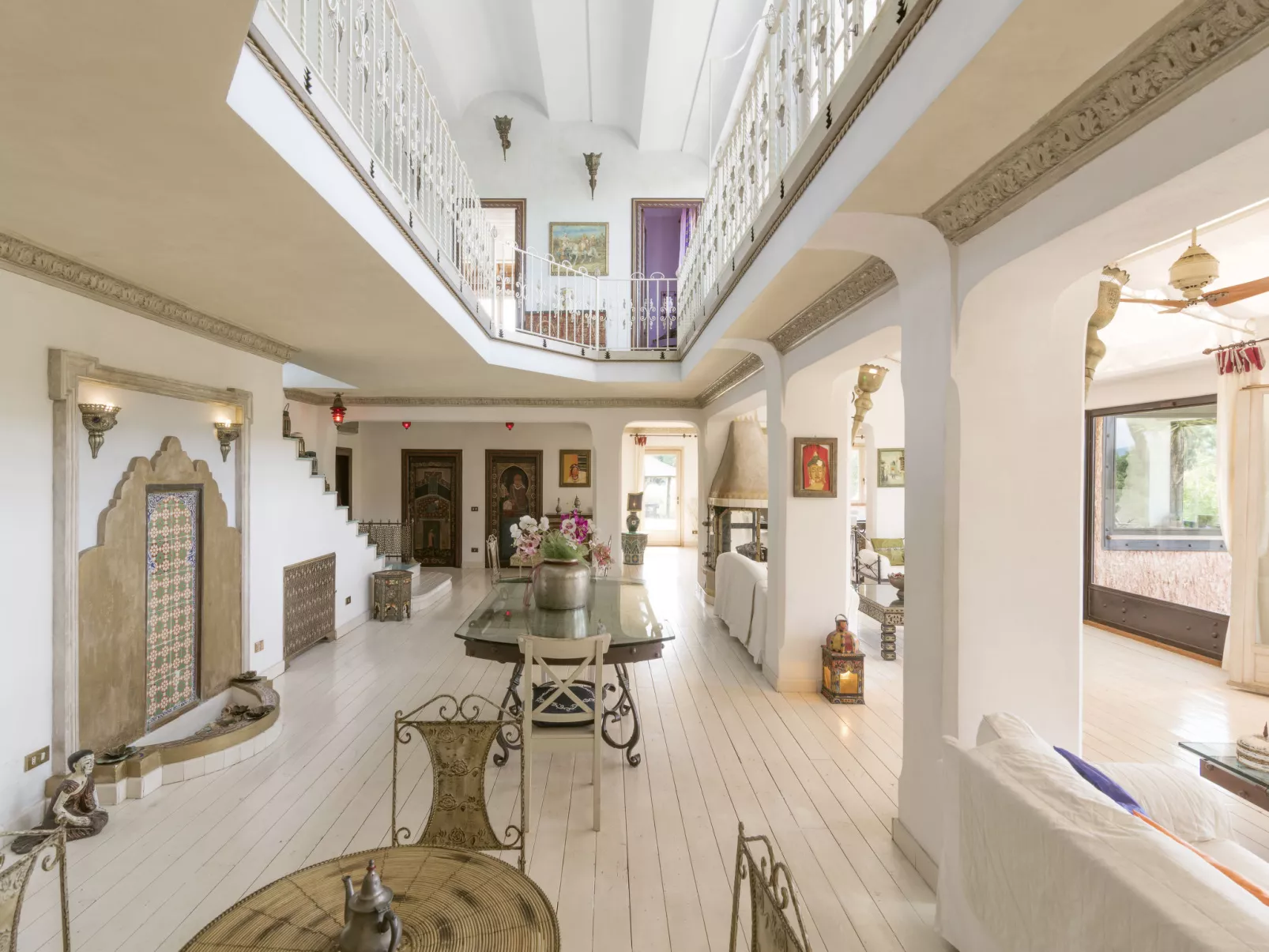 Villa Oriental-Inside