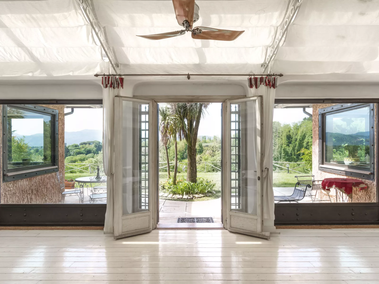 Villa Oriental-Inside